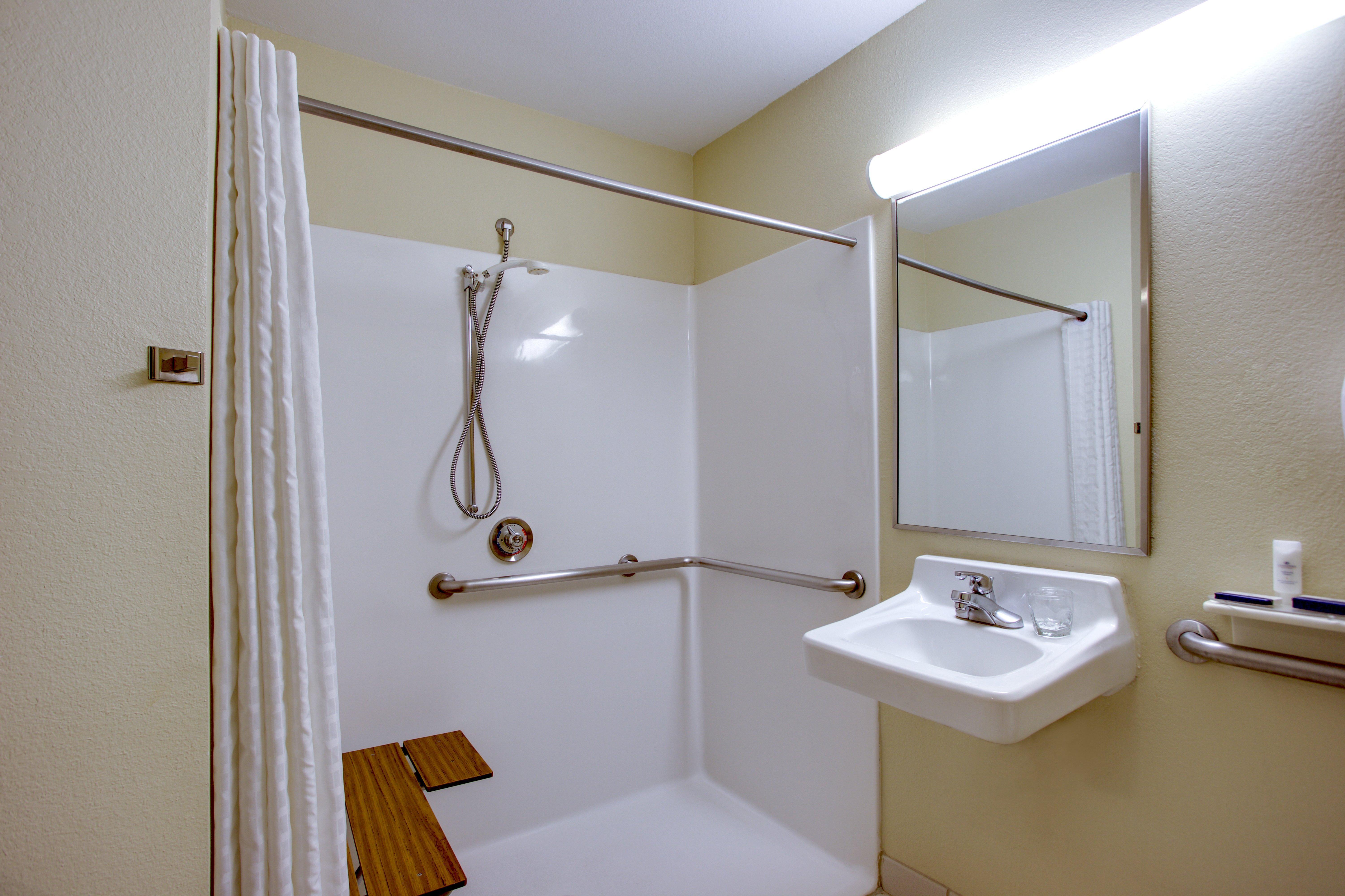 Hotel Candlewood Crabtree By Ihg Raleigh