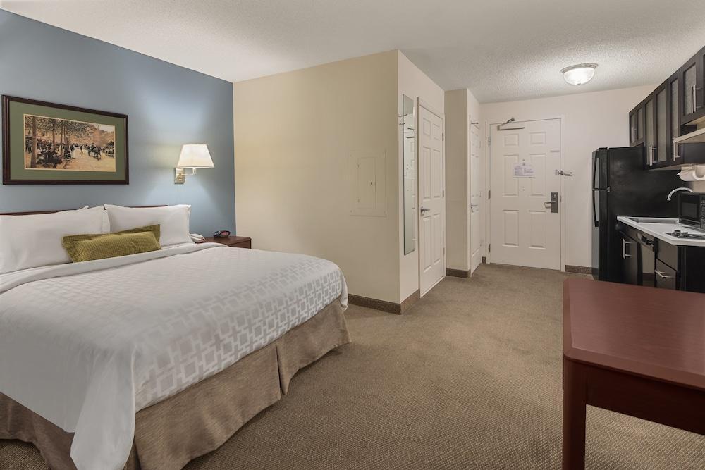Candlewood Crabtree By Ihg 2* Raleigh