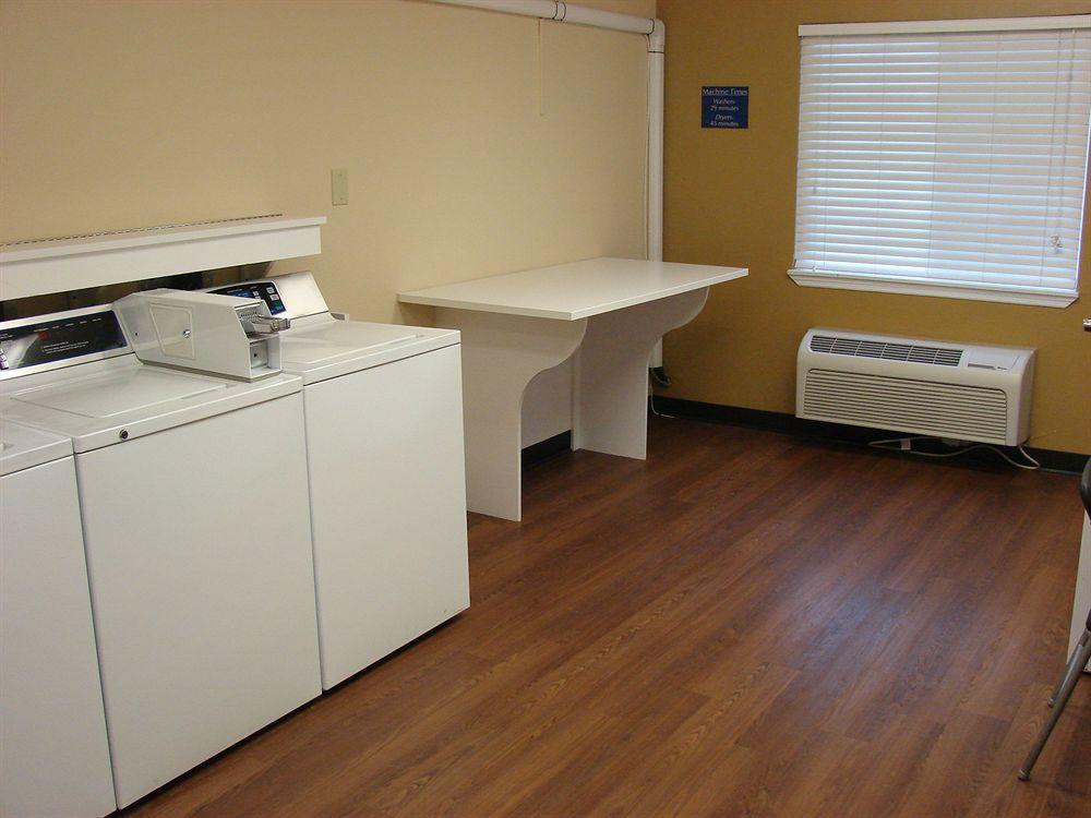 Hotel Candlewood Crabtree By Ihg Raleigh