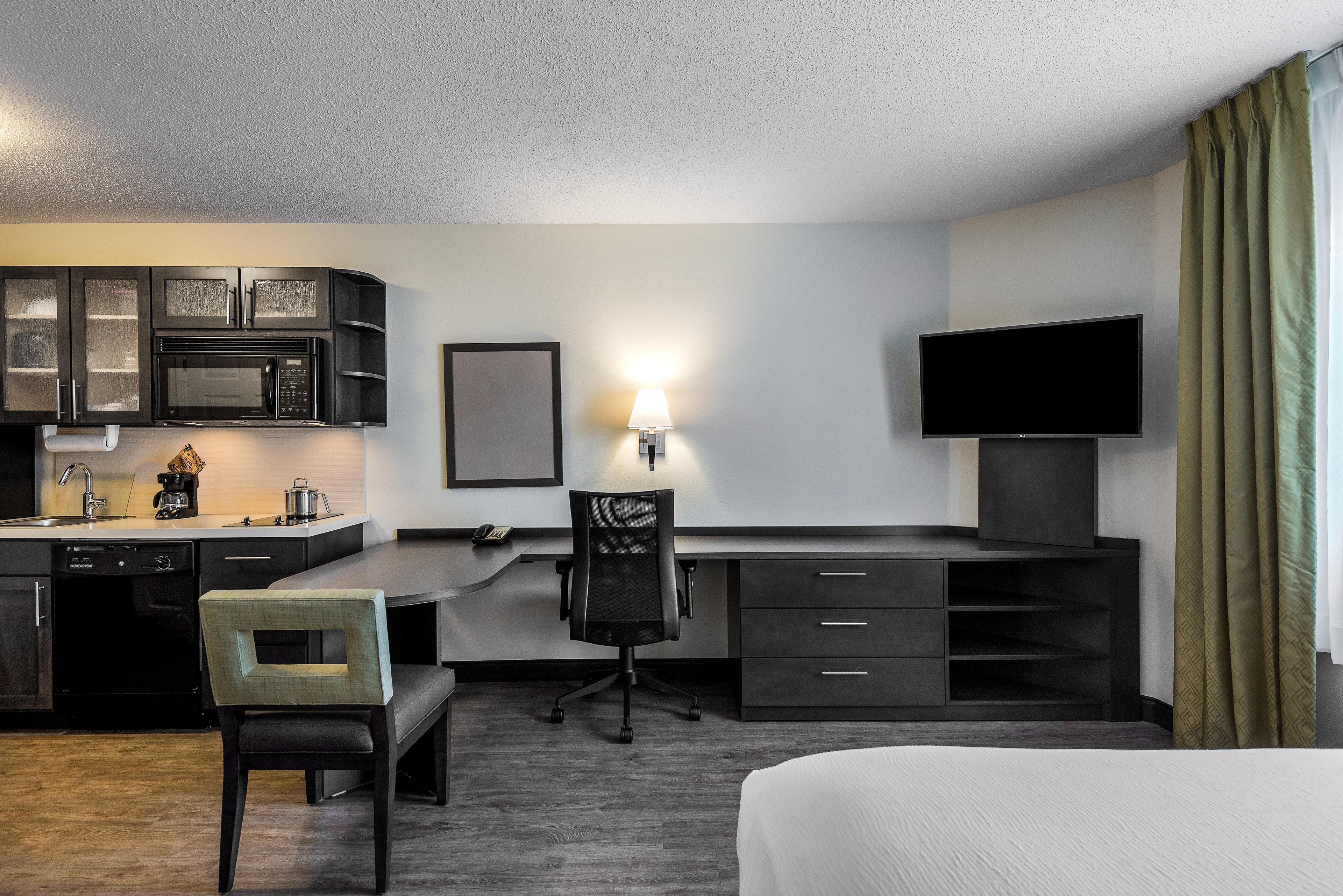Hotel Candlewood Crabtree By Ihg