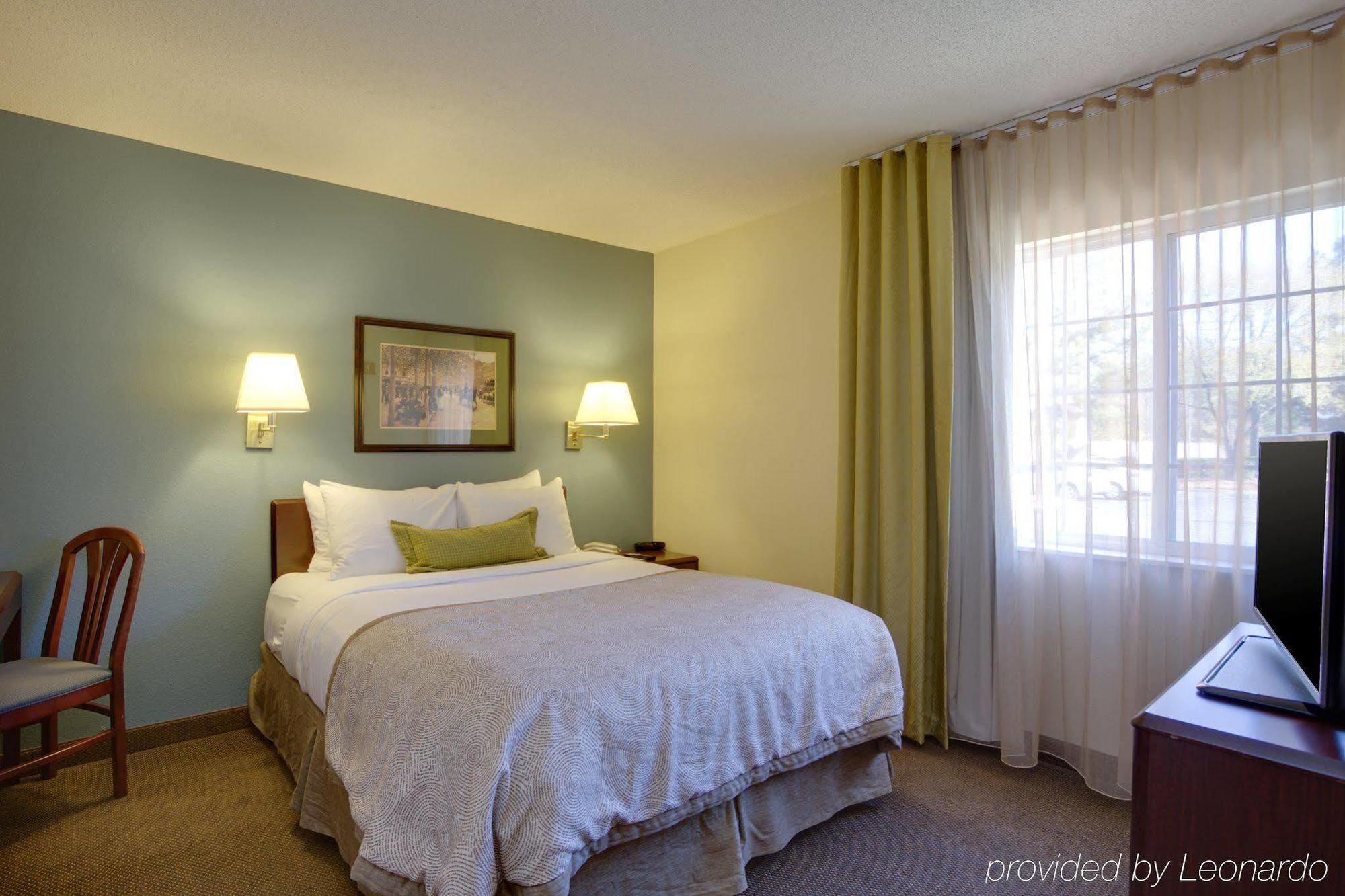 Hotel Candlewood Crabtree By Ihg Raleigh