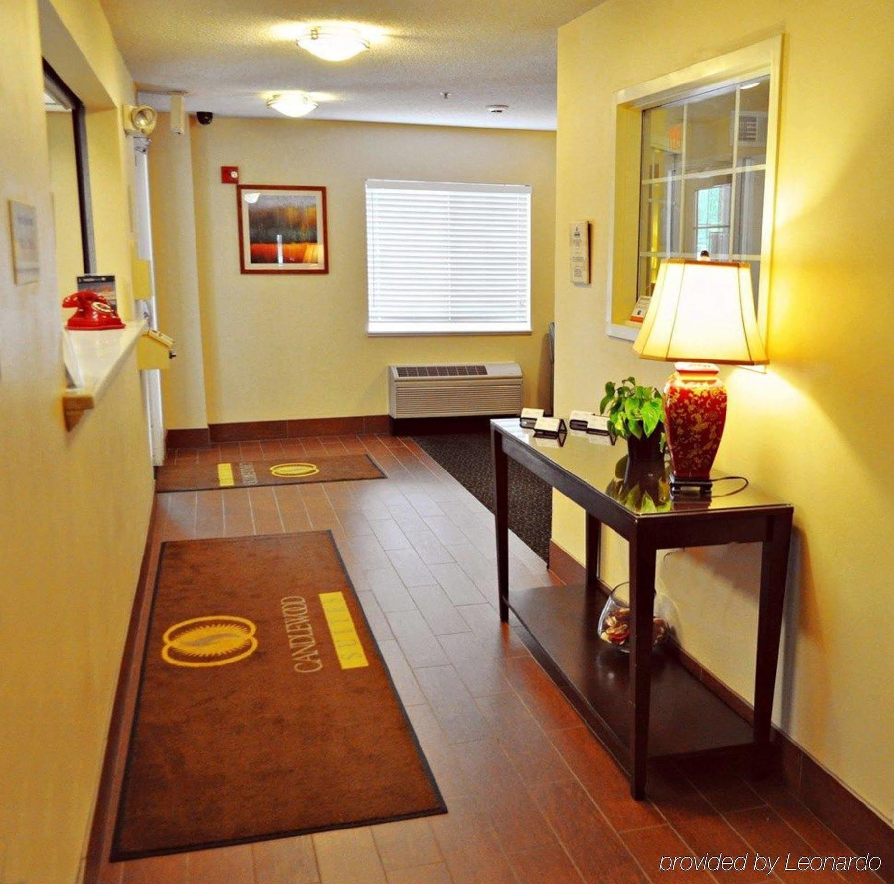 Hotel Candlewood Crabtree By Ihg